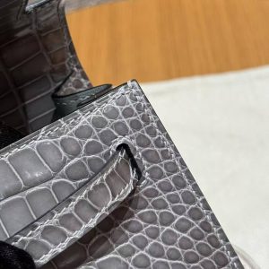 Hermes Kelly 25 Bag Handmade In Bright Faced American Alligator Leather Gold Hardware 0V Gris Ciment - Image 24