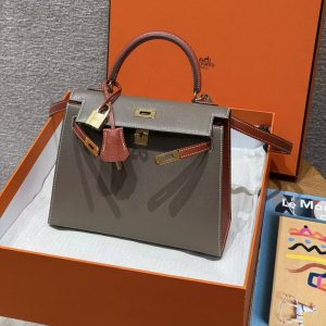 Hermes Kelly 25 Bag Handmade In Chèvre Calfskin Leather From France Gold Hardware 18 Etoupe 30 Noisette - Image 10