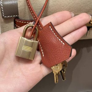 Hermes Kelly 25 Bag Handmade In Chèvre Calfskin Leather From France Gold Hardware 18 Etoupe 30 Noisette - Image 5