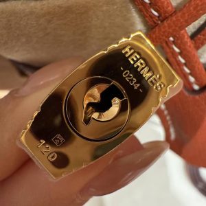 Hermes Kelly 25 Bag Handmade In Chèvre Calfskin Leather From France Gold Hardware 18 Etoupe 30 Noisette - Image 4