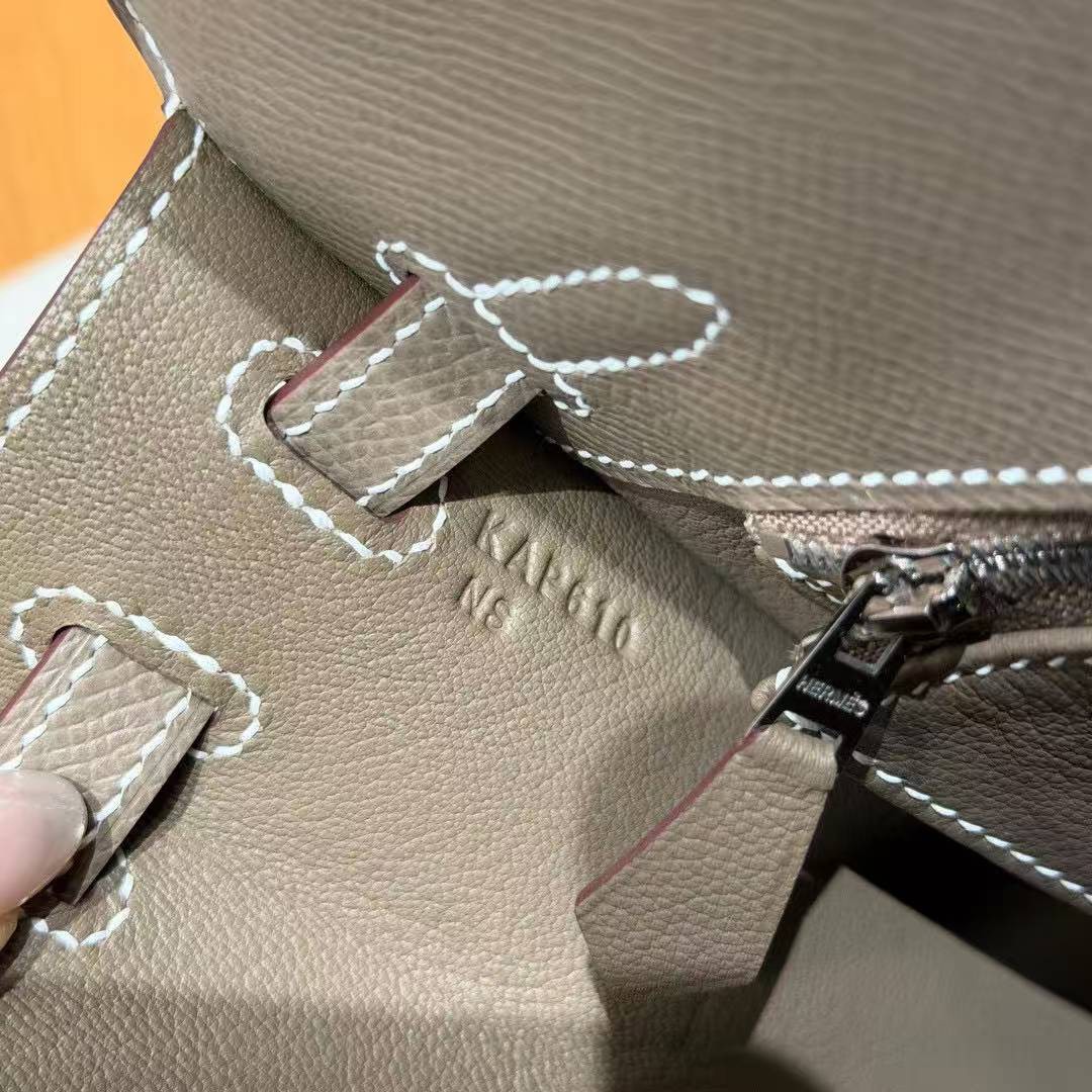 Hermes Kelly 25 Bag Handmade In Epsom Calfskin Leather Silver Hardware 18 Etoupe - Image 16