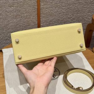 Hermes Kelly 25 Bag Handmade In Epsom Calfskin Leather Gold Hardware 1Z Jaune Poussin - Image 18
