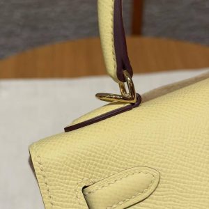 Hermes Kelly 25 Bag Handmade In Epsom Calfskin Leather Gold Hardware 1Z Jaune Poussin - Image 4