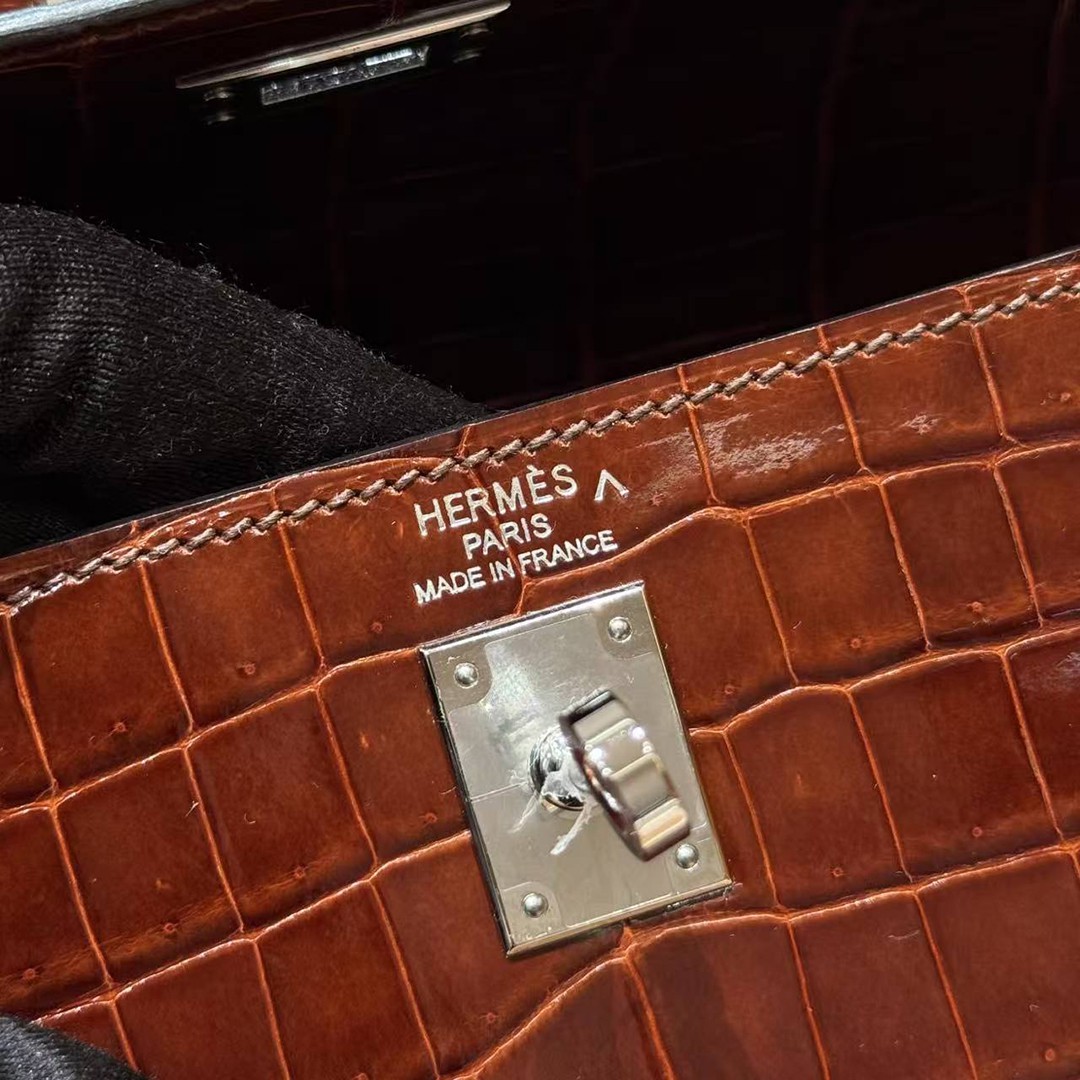 Hermes Kelly 25 Bag Handmade In Porosus Crocodile Leather Silver Hardware 33 Miel - Image 16