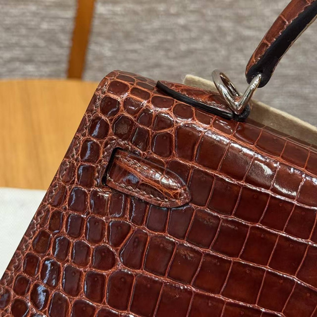 Hermes Kelly 25 Bag Handmade In Porosus Crocodile Leather Silver Hardware 33 Miel - Image 7