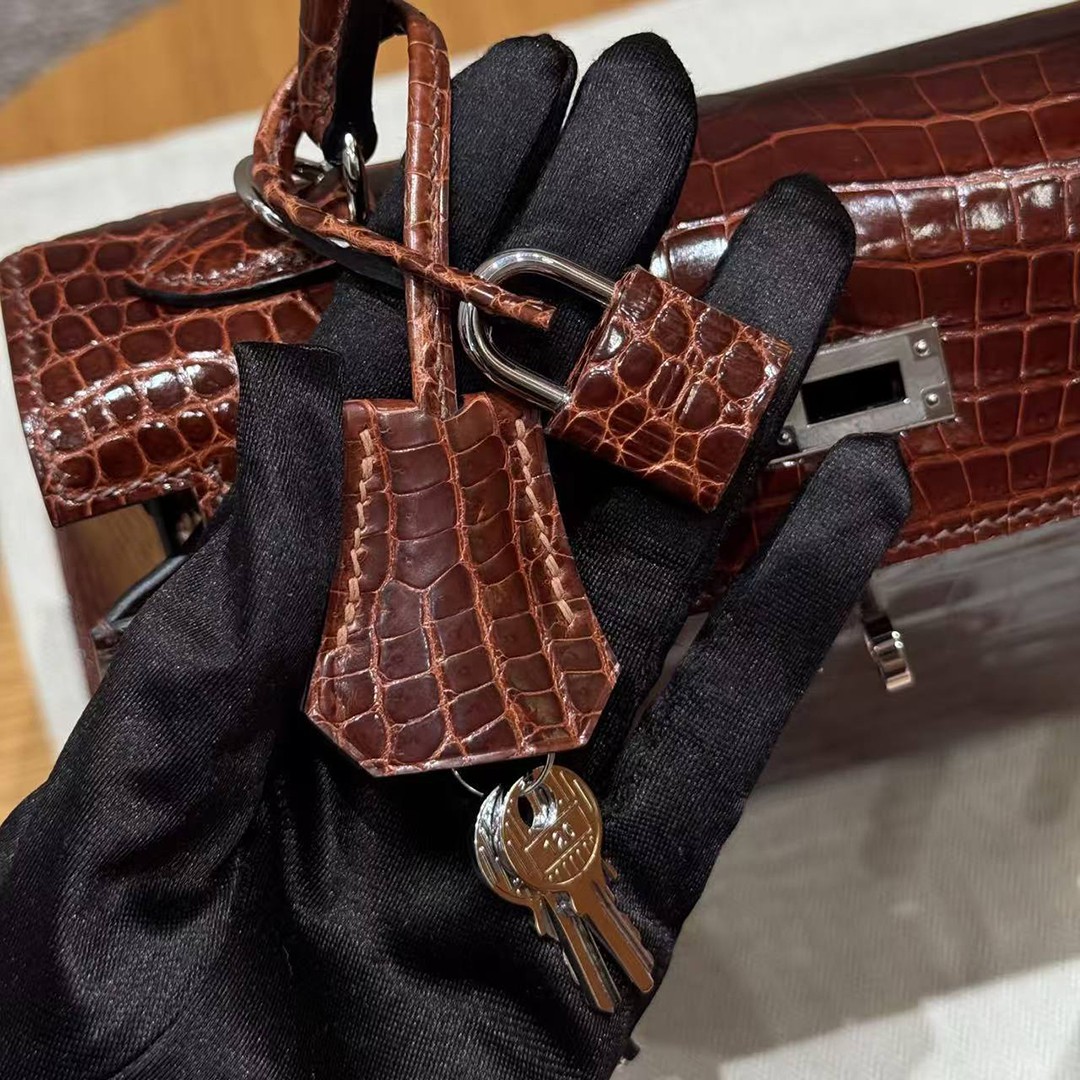 Hermes Kelly 25 Bag Handmade In Porosus Crocodile Leather Silver Hardware 33 Miel - Image 5