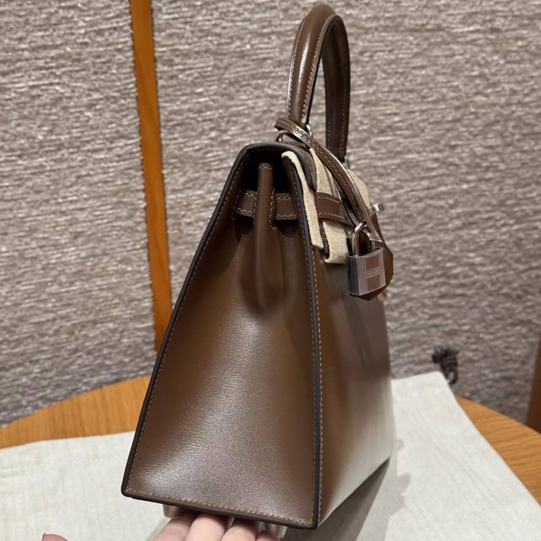 Hermes Kelly 25 Bag Handmade In Box Calfskin Leather FSilver Hardware 3G Alezan - Image 18