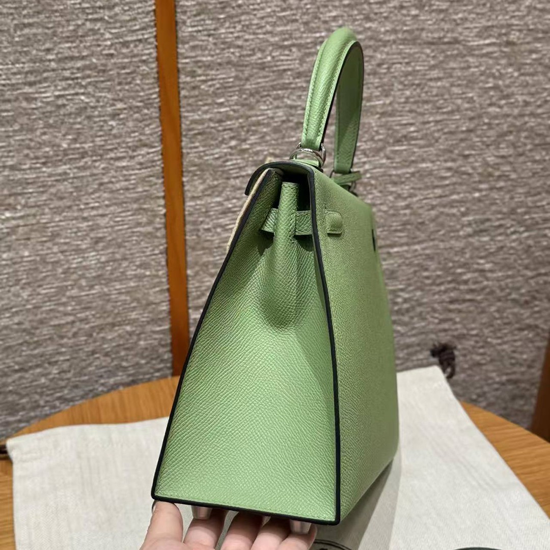 Hermes Kelly 25 Bag Handmade In Epsom Calfskin Leather Silver Hardware 3I Vert Criquent - Image 19