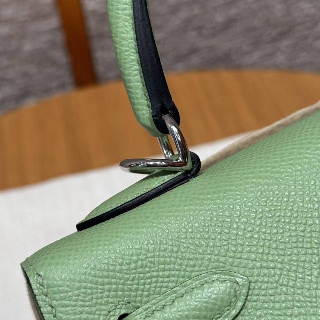 Hermes Kelly 25 Bag Handmade In Epsom Calfskin Leather Silver Hardware 3I Vert Criquent - Image 6