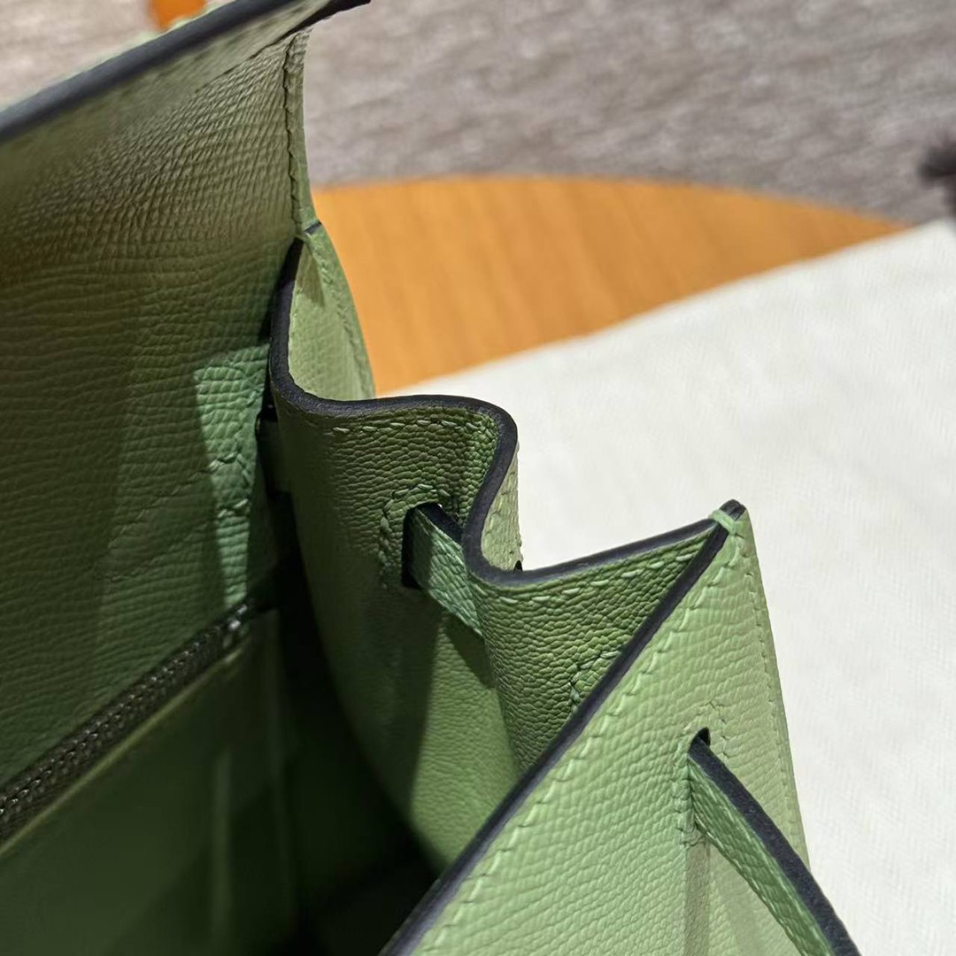 Hermes Kelly 25 Bag Handmade In Epsom Calfskin Leather Silver Hardware 3I Vert Criquent - Image 3