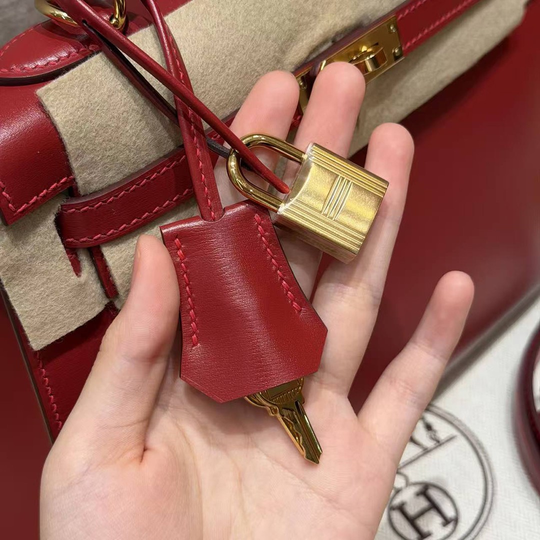 Hermes Kelly 25 Bag Handmade In Box Calfskin Leather Gold Hardware 5X Rouge Piment - Image 4