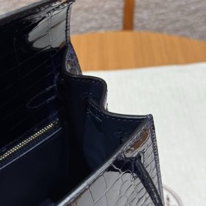 Hermes Kelly 25 Bag Handmade In Porosus Crocodile Leather Gold Hardware 78 Bleu Marine - Image 15