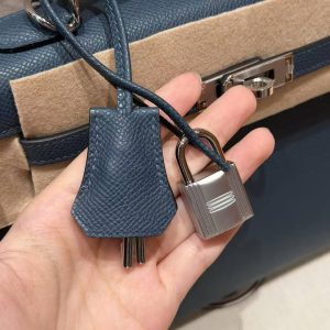Hermes Kelly 25 Bag Handmade In Epsom Calfskin Leather Silver Hardware 7P Blue Presse - Image 8