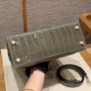 Hermes Kelly 25 Bag Handmade In Alligator Leather from Mississippi Gold Hardware 81 Girs Tourerlle - Image 18