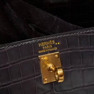 Hermes Kelly 25 Bag Handmade In Niloticus Leather from Nile Gold Hardware 88 Graphite - Image 17