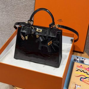 Hermes Kelly 25 Bag Handmade In Bright Faced Alligator Leather Gold Hardware 89 Noir - Image 13