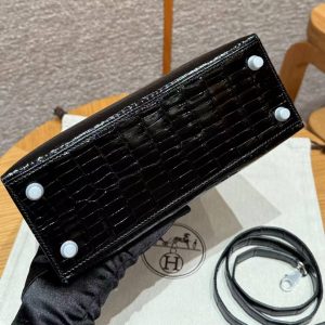 Hermes Kelly 25 Bag Handmade In Porosus Crocodile Leather From France Silver Hardware 89 Noir - Image 25