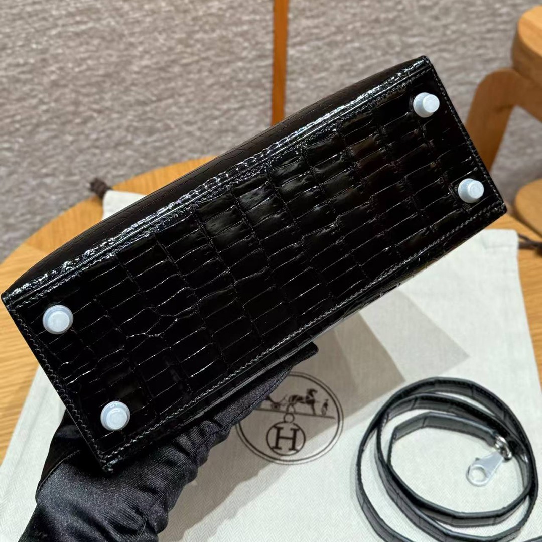 Hermes Kelly 25 Bag Handmade In Porosus Crocodile Leather From France Silver Hardware 89 Noir - Image 25