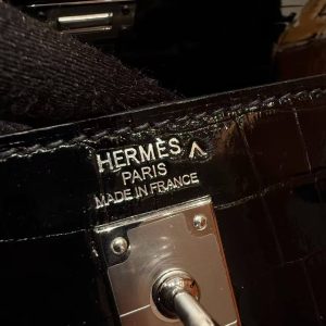 Hermes Kelly 25 Bag Handmade In Porosus Crocodile Leather From France Silver Hardware 89 Noir - Image 23