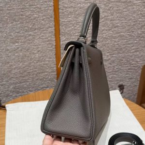 Hermes Kelly 25 Bag Handmade In Togo Calfskin Leather Silver Hardware 8F Etain - Image 17