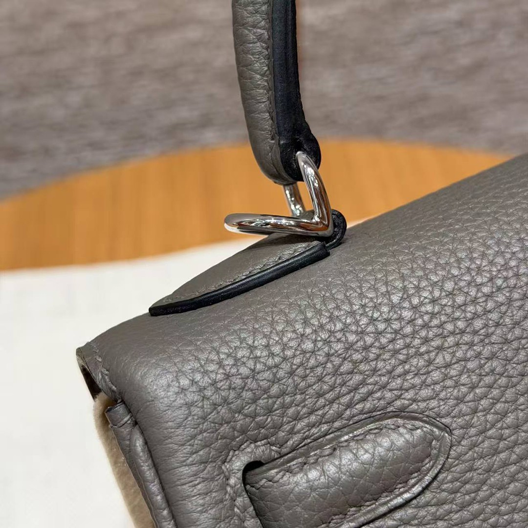 Hermes Kelly 25 Bag Handmade In Togo Calfskin Leather Silver Hardware 8F Etain - Image 11