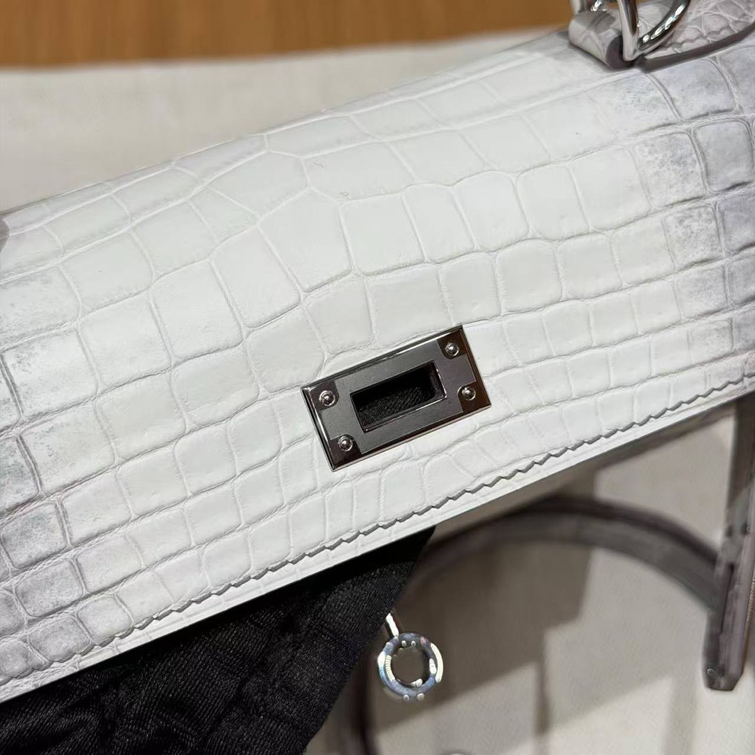 Hermes Kelly 25 Bag Handmade In Niloticus Leather from Nile Silver Hardware Himalaya - Image 10