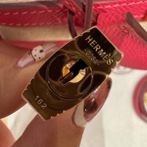 Hermes Kelly 25 Bag Handmade In Epsom Calfskin Leather From France Gold Hardware I6 Rose Extreme - Image 12
