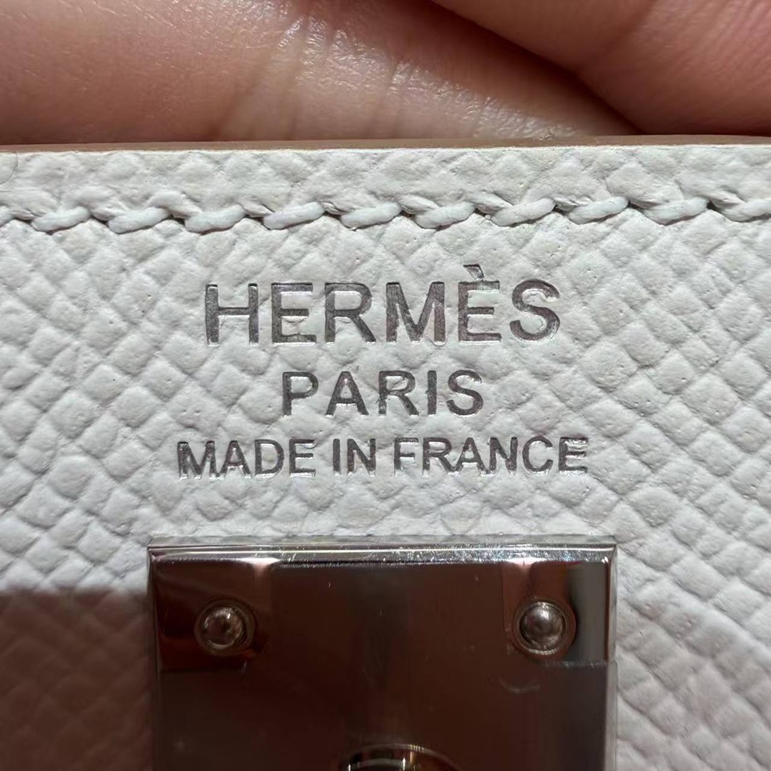 Hermes Kelly 25 Bag Handmade In Epsom Calfskin Leather Silver Hardware M4 Gris Pale - Image 13