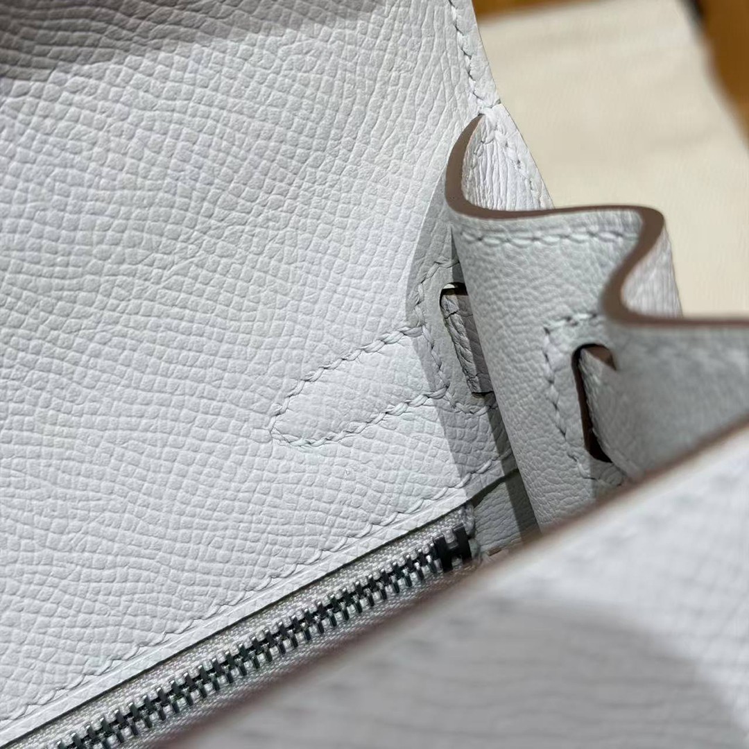 Hermes Kelly 25 Bag Handmade In Epsom Calfskin Leather Silver Hardware M4 Gris Pale - Image 6
