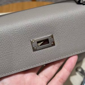 Hermes Kelly 25 Bag Handmade In Epsom Calfskin Leather Silver Hardware M8 Gris Asphalted - Image 6