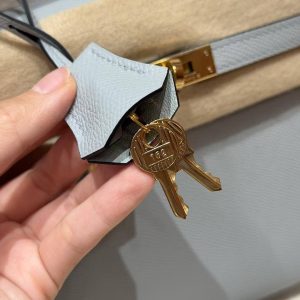 Hermes Kelly 25 Bag Handmade In Epsom Calfskin Leather Gold Hardware P0 Gris Pantin - Image 7