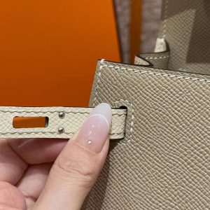 Hermes Kelly 25 Bag Handmade In Epsom Calfskin Leather Silver Hardware S2 Trench i2 Nata - Image 7
