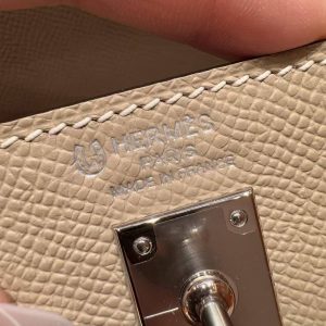 Hermes Kelly 25 Bag Handmade In Epsom Calfskin Leather Silver Hardware S2 Trench i2 Nata - Image 6