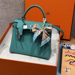 Hermes Kelly 25 Bag Handmade In Togo Calfskin Leather Silver Hardware U1 Vert Verone - Image 12