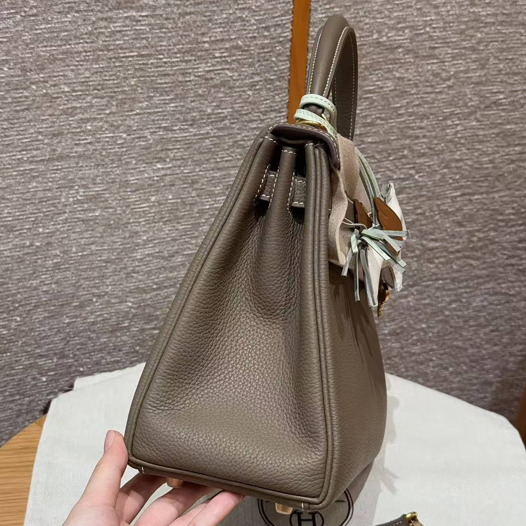 Hermes Kelly 28 Bag Handmade In Togo Calfskin Leather Gold Hardware 18 Etoupe - Image 17