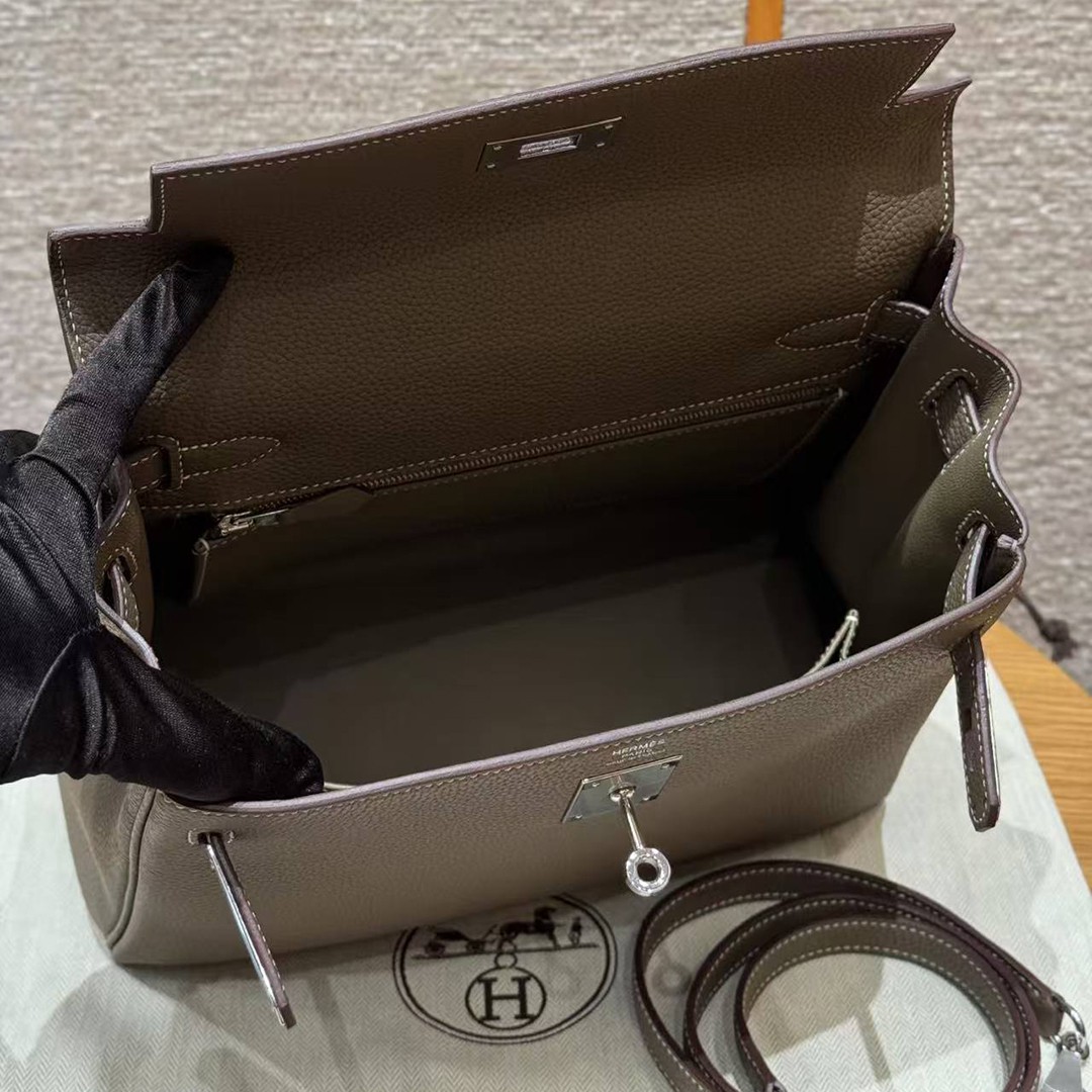 Hermes Kelly 28 Bag Handmade In Togo Calfskin Leather Sliver Hardware 18 Etoupe - Image 9