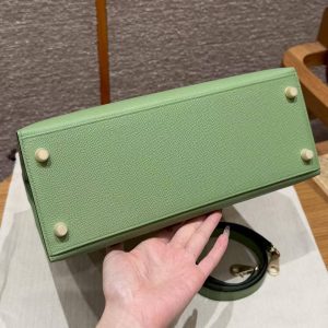 Hermes Kelly 28 Bag Handmade In Epsom Calfskin Leather Gold Hardware 3i Vert Criquent - Image 25