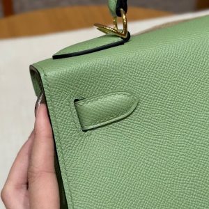 Hermes Kelly 28 Bag Handmade In Epsom Calfskin Leather Gold Hardware 3i Vert Criquent - Image 17
