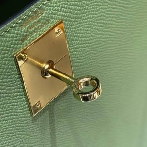 Hermes Kelly 28 Bag Handmade In Epsom Calfskin Leather Gold Hardware 3i Vert Criquent - Image 14