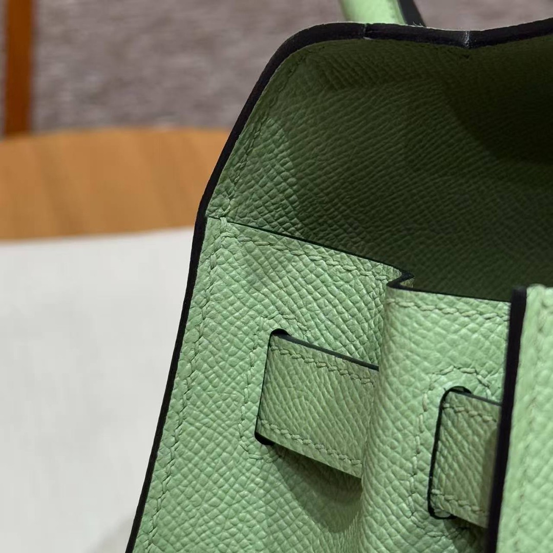 Hermes Kelly 28 Bag Handmade In Epsom Calfskin Leather Gold Hardware 3i Vert Criquent - Image 12