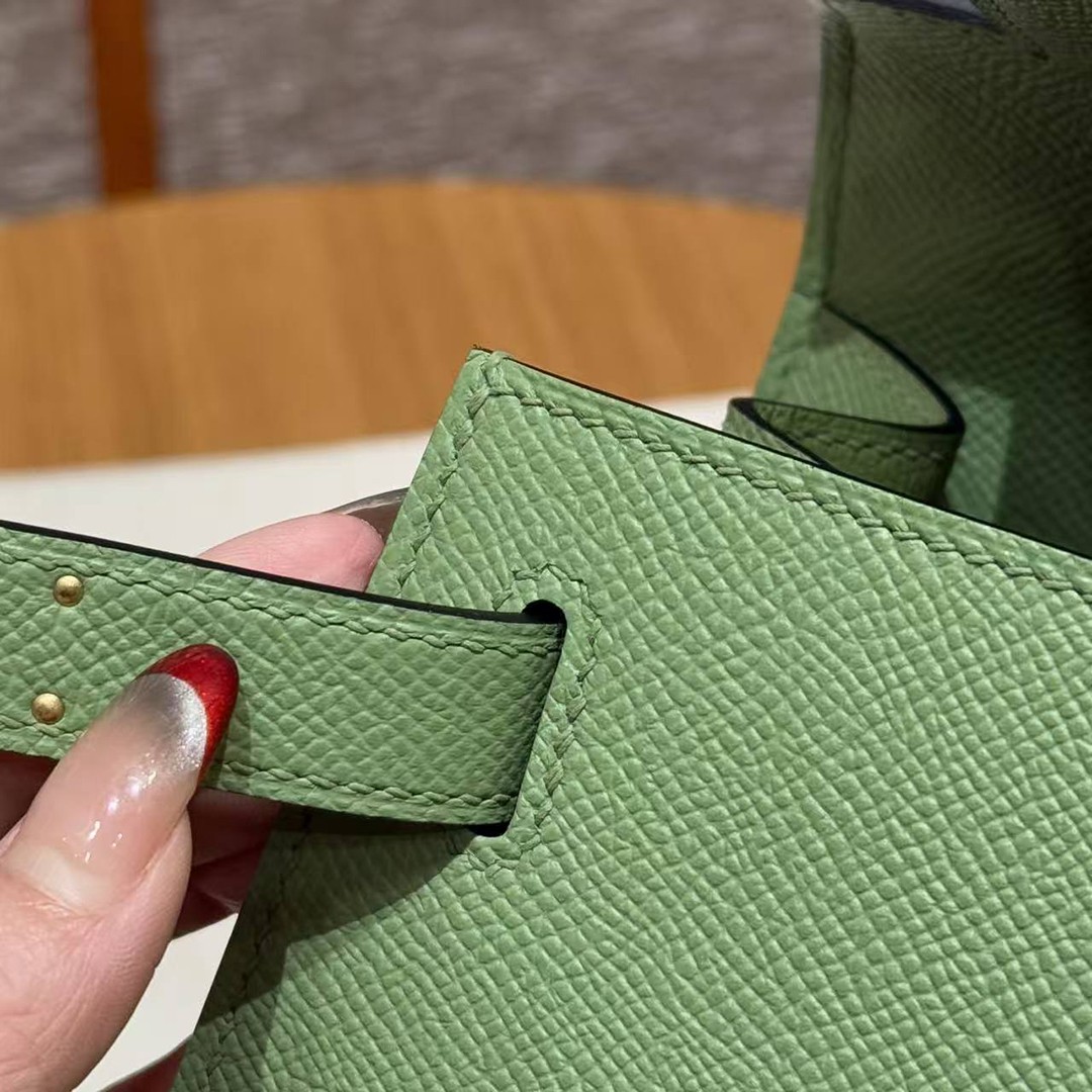Hermes Kelly 28 Bag Handmade In Epsom Calfskin Leather Gold Hardware 3i Vert Criquent - Image 10