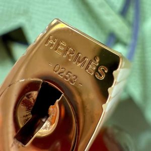 Hermes Kelly 28 Bag Handmade In Epsom Calfskin Leather Gold Hardware 3i Vert Criquent - Image 7