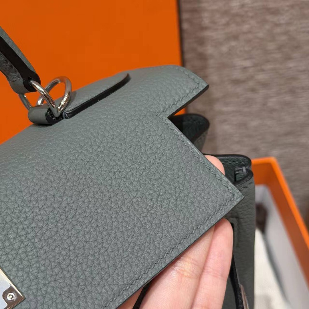 Hermes Kelly 28 Bag Handmade In Togo Calfskin Leather Silver Hardware 63 Vert Amanda - Image 17