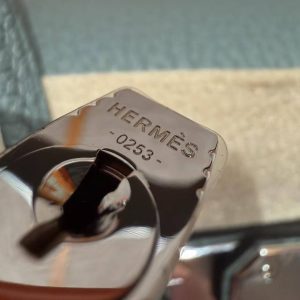 Hermes Kelly 28 Bag Handmade In Togo Calfskin Leather Silver Hardware 63 Vert Amanda - Image 8
