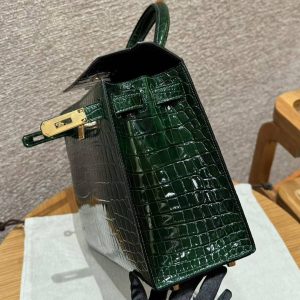Hermes Kelly 28 Bag Handmade In Niloticus Leather from Nile Gold Hardware 67 Vert Fonce - Image 17
