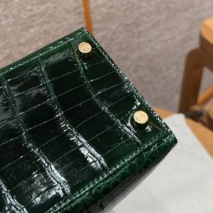 Hermes Kelly 28 Bag Handmade In Niloticus Leather from Nile Gold Hardware 67 Vert Fonce - Image 15