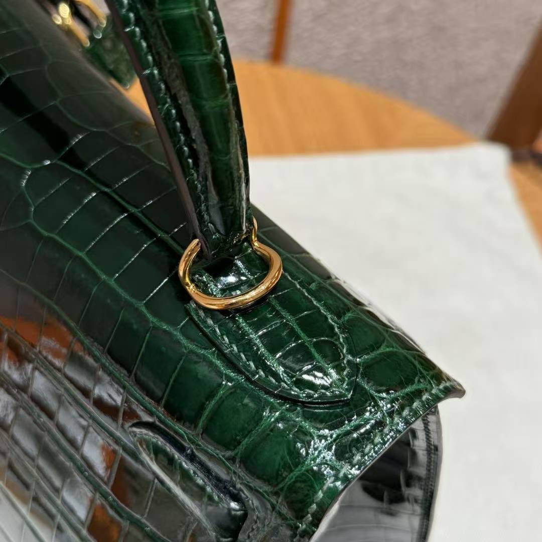 Hermes Kelly 28 Bag Handmade In Niloticus Leather from Nile Gold Hardware 67 Vert Fonce - Image 14