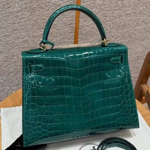 Hermes Kelly 28 Bag Handmade In Niloticus Leather from Nile Gold Hardware 6Q Vert Emeraude - Image 2