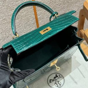 Hermes Kelly 28 Bag Handmade In Niloticus Leather from Nile Gold Hardware 6Q Vert Emeraude - Image 11
