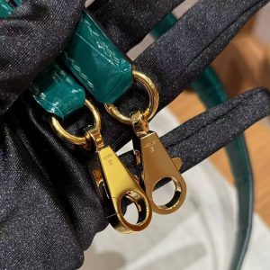 Hermes Kelly 28 Bag Handmade In Niloticus Leather from Nile Gold Hardware 6Q Vert Emeraude - Image 3